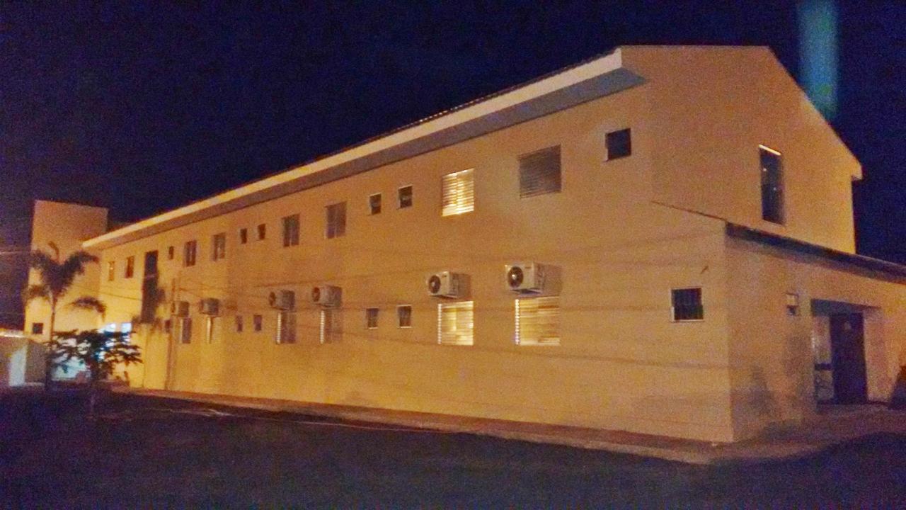Casas Novas Hotel Penápolis Exterior foto